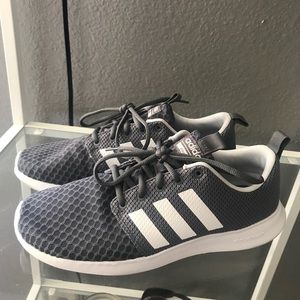 Adidas cloudfoam sneakers!